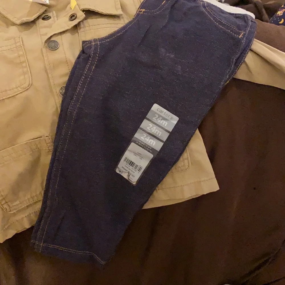 Carter’s 24 month two piece set.